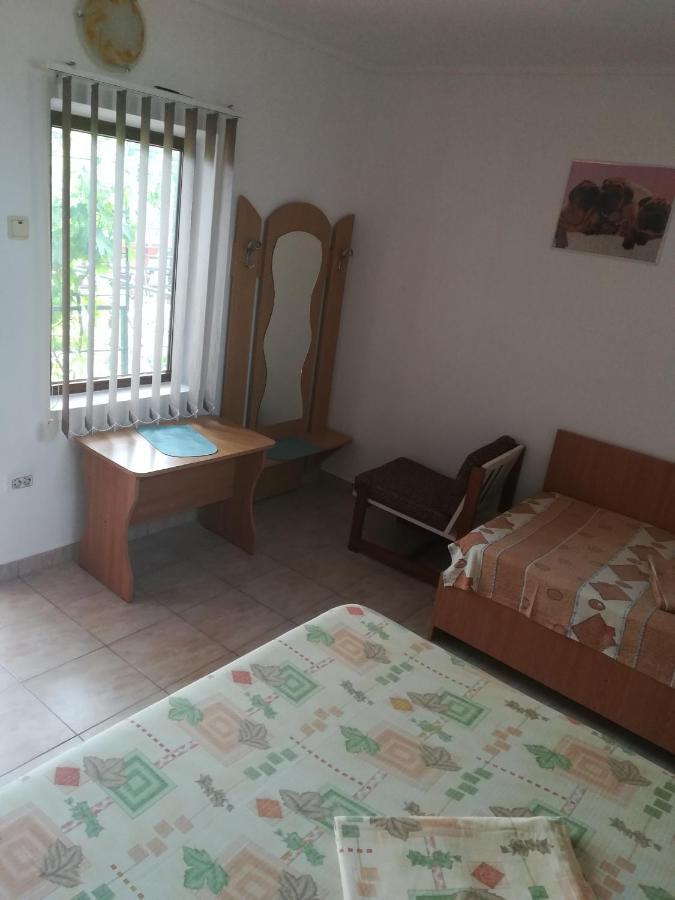 Pensiunea Lyo Două Mai Zimmer foto