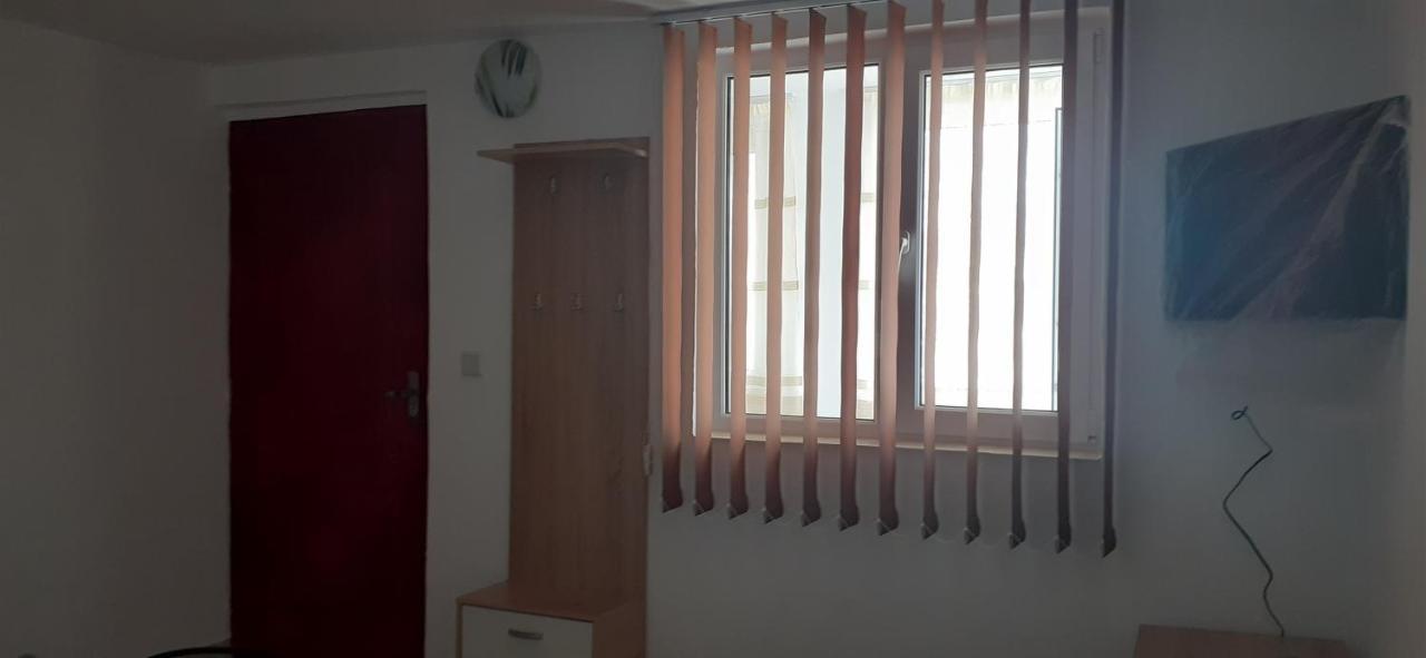Pensiunea Lyo Două Mai Zimmer foto