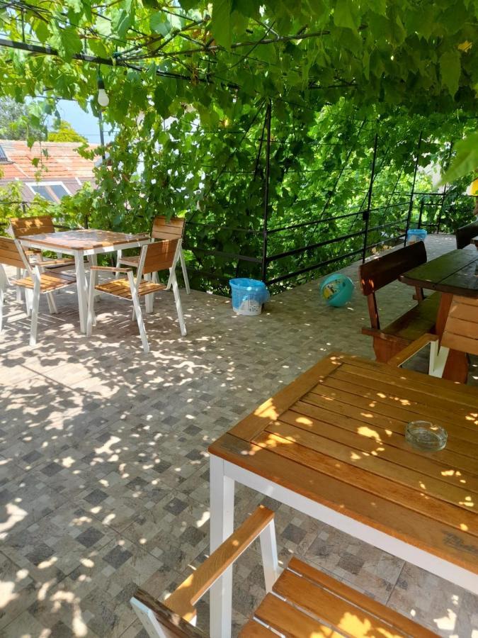Pensiunea Lyo Două Mai Exterior foto