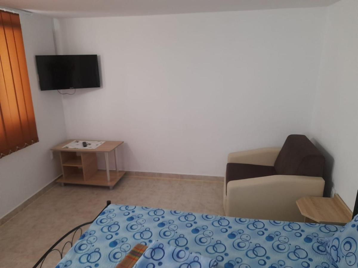 Pensiunea Lyo Două Mai Exterior foto